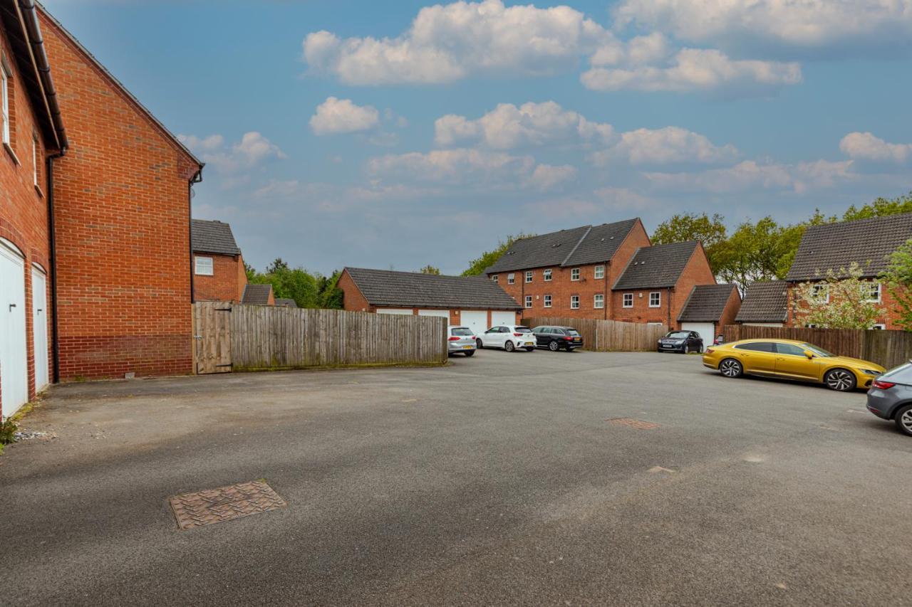 Silver Stag Properties, Modern 2 Bedroom House Thringstone Exteriör bild